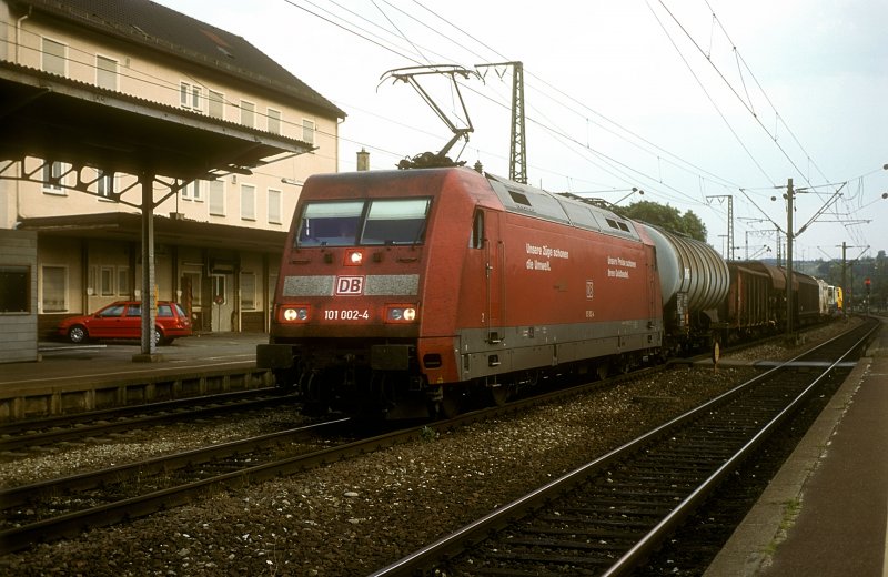 101 002  Plochingen  13.08.03  ( mit Gterzug )