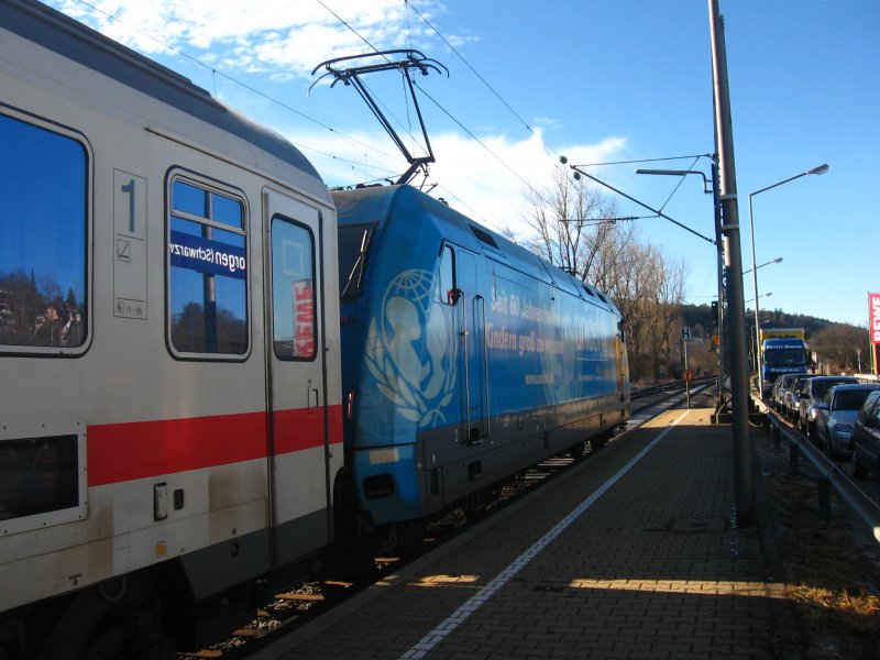 101 016-4 mit denm IC 2370 nach Hamburg Altona in St.Georgen(Schwarzw) am 23.1.08 Das Bild hat meine Mutter fr mich 
