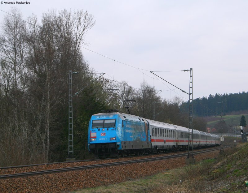 101 016-4  Unicef  mit dem IC2006 (Konstanz-Dortmund) am km 70,0 12.4.09