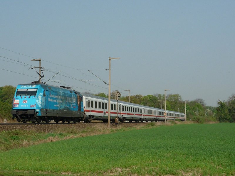 101 016-4  Unicef  mit IC 1918 Stuttgart Hbf - Dsseldorf Hbf bei Brhl. 15.04.09