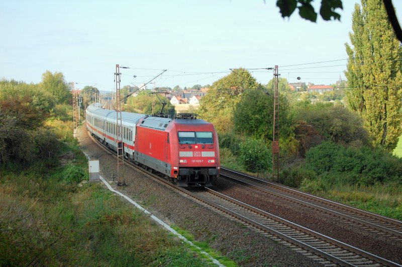 101 029-7 | IC 2373 Stralsund - Konstanz | 26.9.2009 bei Banteln
