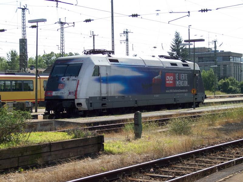 101 029 in Karlsruhe HBF abgestellt.