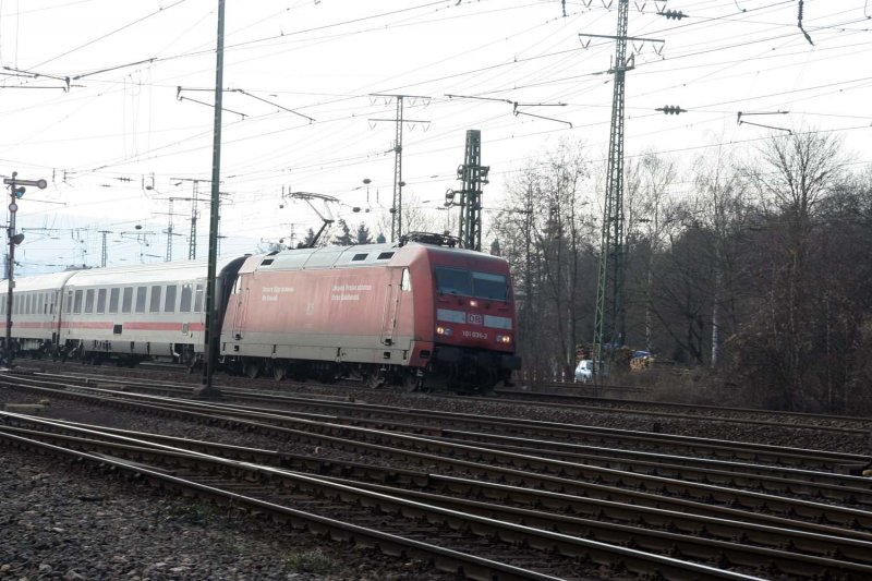 101 036-2 am 8-4-2006 bei Koblenz