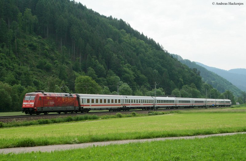 101 047-9 mit dem IC 2004  Bodensee  (Konstanz-Emden) am km 36,4 24.5.09