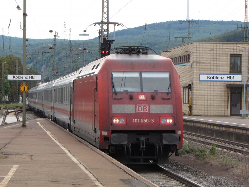 101 050 mit IC 2012 nach Hannover am 12.08.09 in...d�rfte wohl klar sein.....;) 