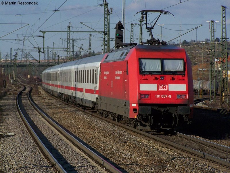 101 057-8 durchfhrt Stuttgart-Untertkheim in Richtung STuttgart Hbf. Aufgenommen am 07.Februar 2008.