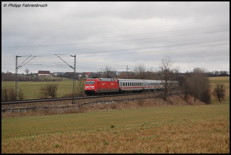 101 057-8 zieht am 02.02.08 IC 2160 von Nrnberg Hbf nach Karlsruhe Hbf, aufgenommen bei Aalen-Hofen.