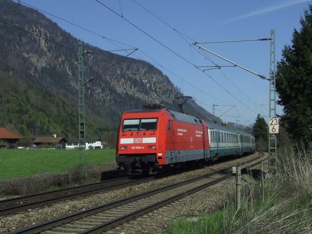 101 059 am B in Oberaudorf.