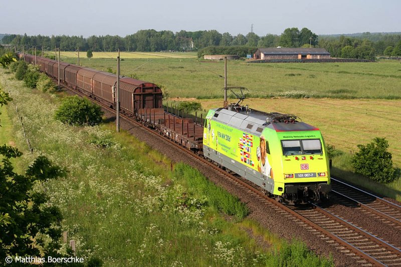 101 067-7 bei Ramelsoh am 09.06.06 mit einem Gz aus Hagen mit Ziel Maschen Rbf.