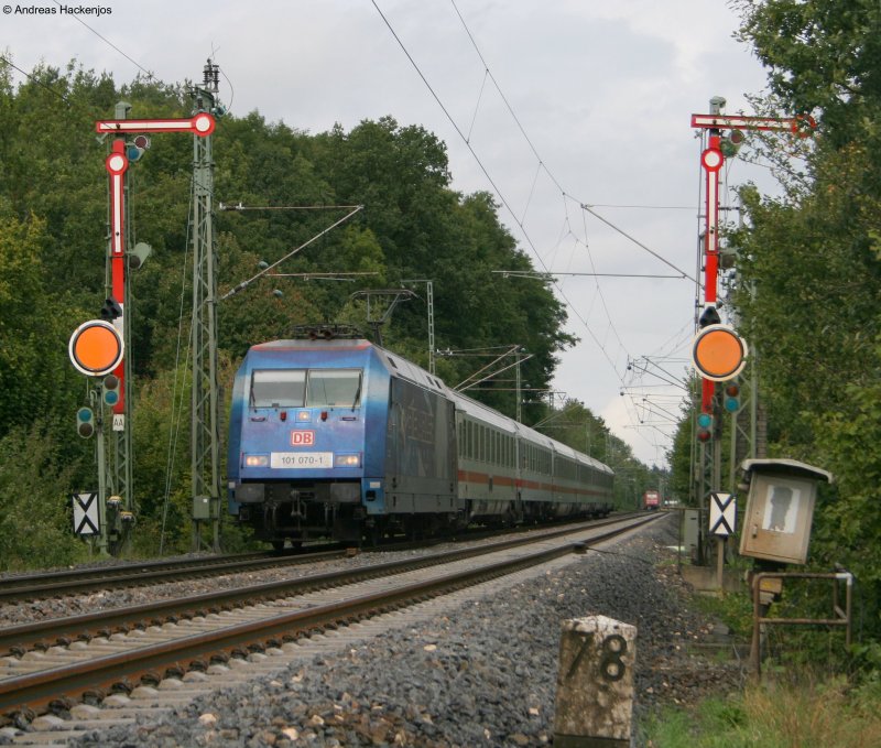 101 070-1  Adler Mannheim mit dem IC2068 (Nrnberg-Karlsruhe) an der Doppelformsignaleinfahrt in Goldshfe  4.9.08