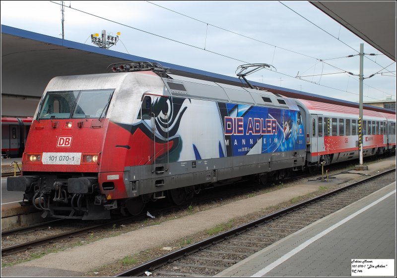 101 070-1  Die Adler Mannheim  brachte am 2.5.2009 einen OIC von Wien West nach Salzburg. Dieses Foto zeigt die 101, die ausnahmsweise nicht so viel dreckig ist in Wien West.