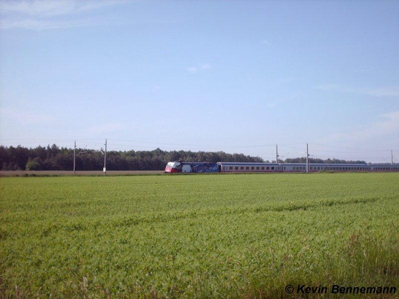 101 070-1  Die Adler Mannheims  auf der KBS 250 in Hhe 122,8 mit InterCity 2353 von Halle(Saale)Hbf nach Stralsund.