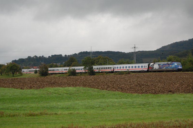 101 070-1 zog am 07.09.07 den IC 2064 von Nrnberg HBF nach Karlsruhe HBF, hier bei Aalen-Hofen aufgenommen.