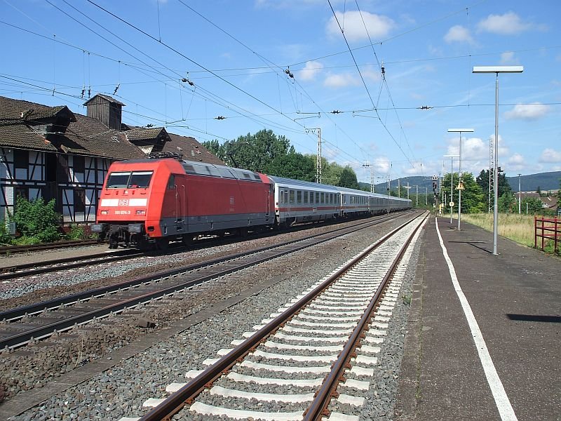 101 074-3 am IC nach Karlsruhe am 01.08.2007 in Kreiensen