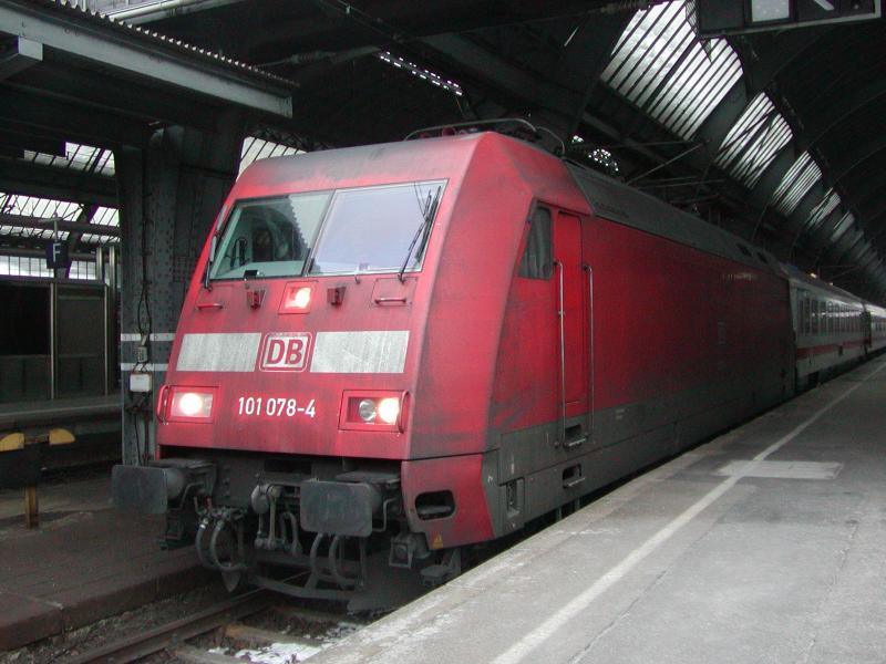 101 078-4 am 04.02.2006 in Karlsruhe Hbf
