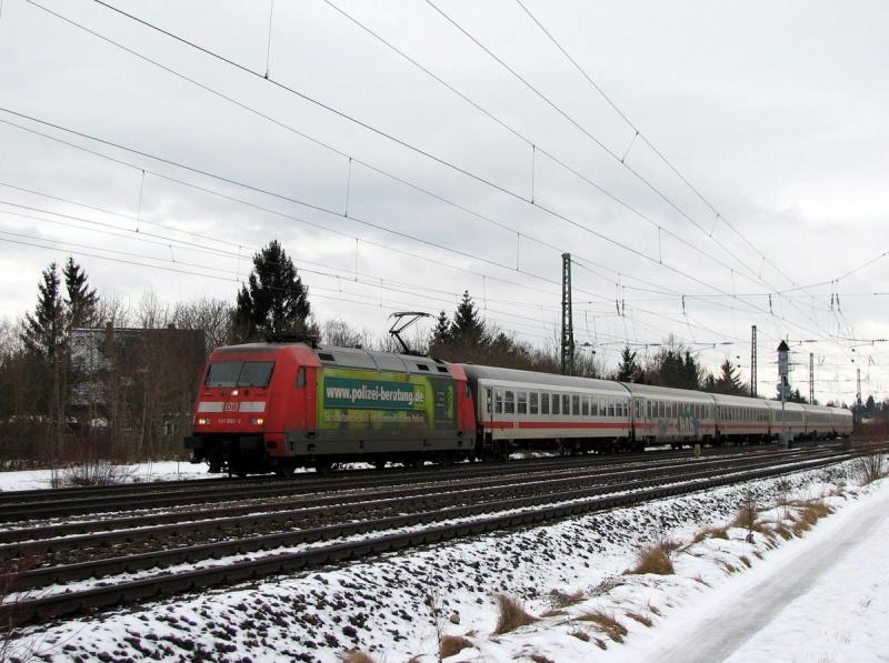 101 080 (Polizei-Beratung) mit IC 328 vor M�nchen Pasing (08.02.06)
