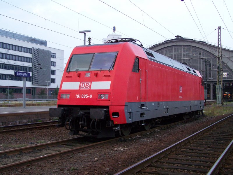 101 085 wartet am 02.09.2007 in Leipzig auf den Einsatz im InterCity 1950.