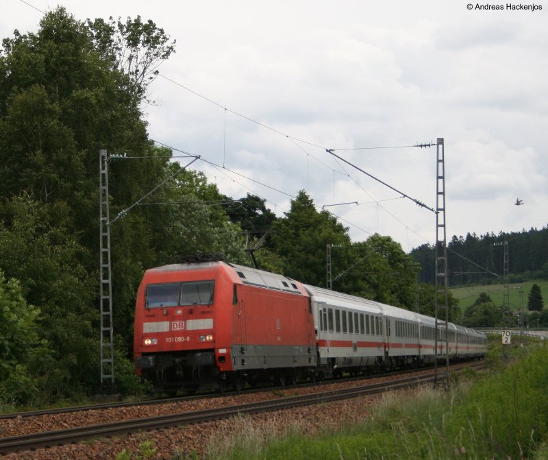 101 090-9 mit dem IC 2186 (Konstanz-Stralsund) am km 70,0 15.6.08