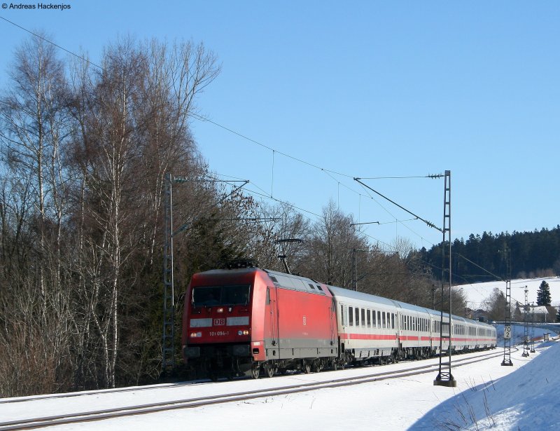 101 094-1 mit dem IC2370 Schwarzwald (Konstanz-Hamburg Altona) am km 70,0 28.2.09