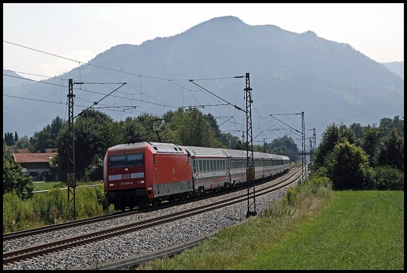 101 096 (9180 6101 096-6 D-DB) ist mit dem EC 88  Leonardo da Vinci  nach Mnchen unterwegs. (01.08.2009)