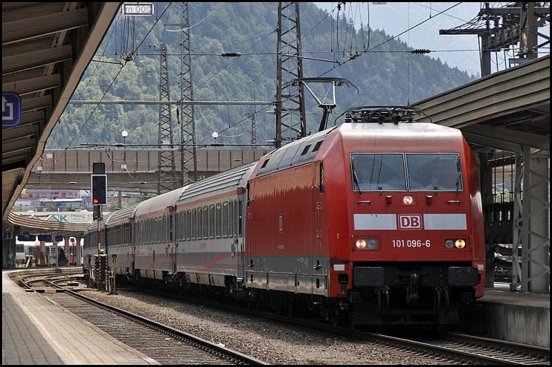 101 096 (9180 6101 096-6 D-DB) in Kufstein. (02.08.2009)