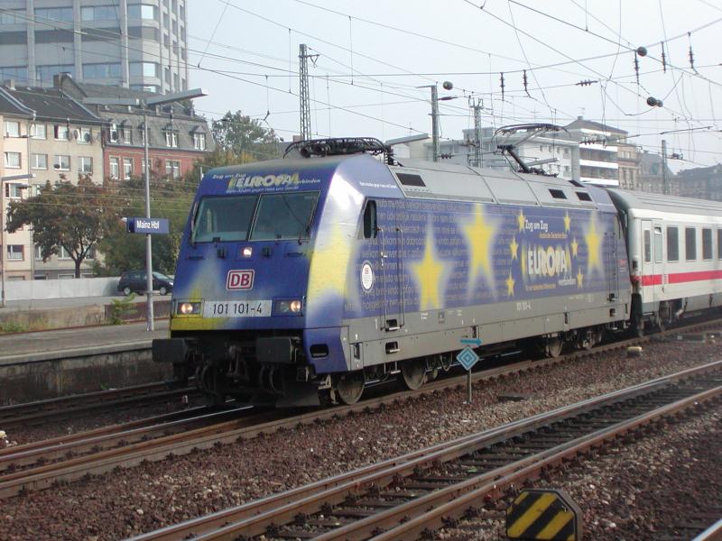 101 101-4 am 08.10.2005 in Mainz Hbf
