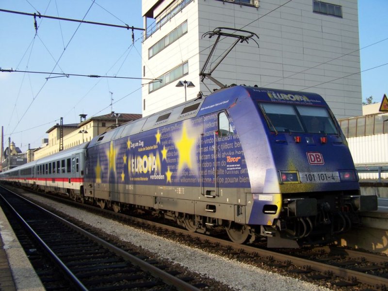 101 101 Europa hat soeben mit EC 60 nach Strasbourg Augsburg Hbf erreicht. Aufgenommen am 09.10.2007
