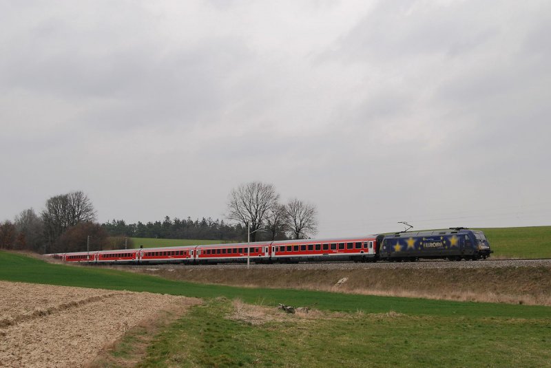 101 101 (Europa) mit RE 4041 vor Petershausen (17.03.2007)