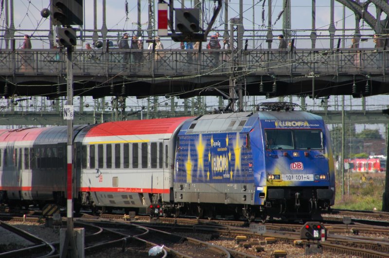 101 101 `Europa´ am 21.09.08 mit EC 68 aus Wien bei der Einfahrt in den Hbf Mnchen