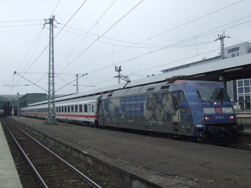 101 102 Azubis mit IC 2012 am 7.2.2009 in Stuttgart Hbf
