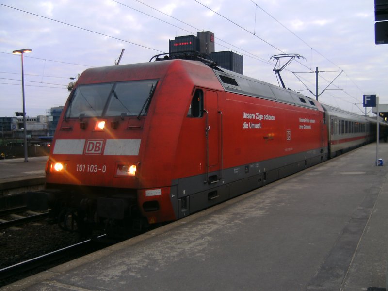 101-103-0 auf dem Weg nach Schipol in Hannover HBF