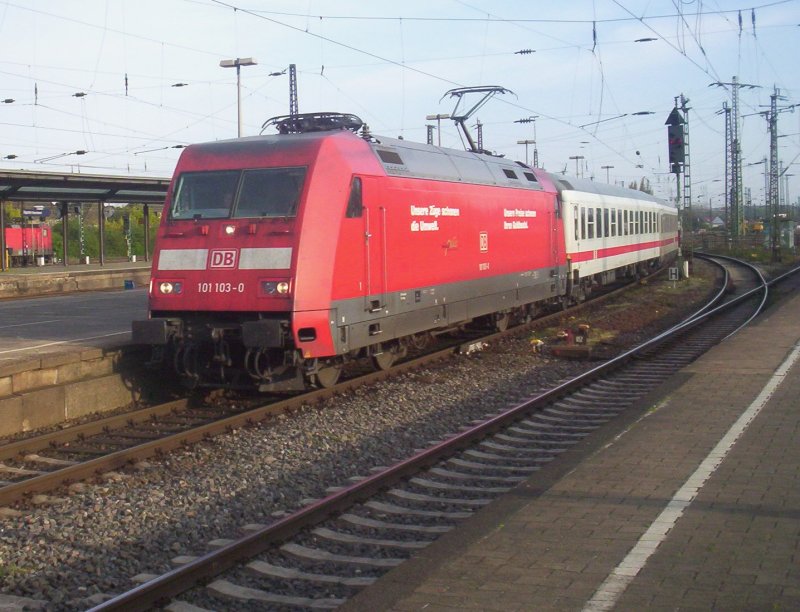 101 103-0 verlsst mit ihrem IC den Bahnhof Hamm(Westf) richtung Leipzig