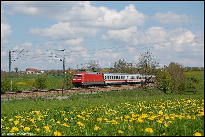 101 104 befrdert am 03.05.08 IC 2068 von Nrnberg Hbf nach Karlsruhe Hbf, aufgenommen am Km 77,2 der Remsbahn (KBS 786) bei Aalen-Hofen.