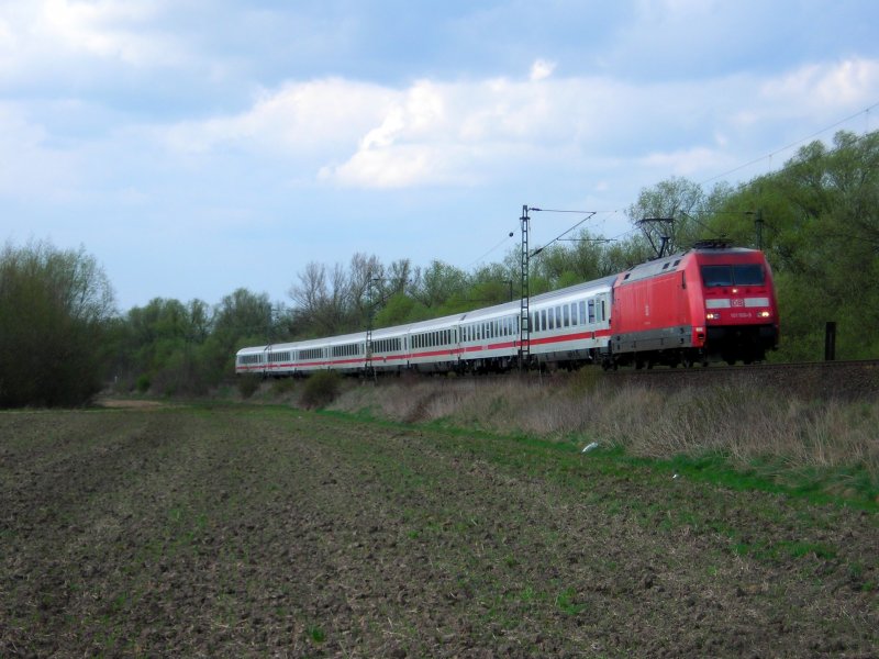 101 106 auf der KBS350 mit einem IC.