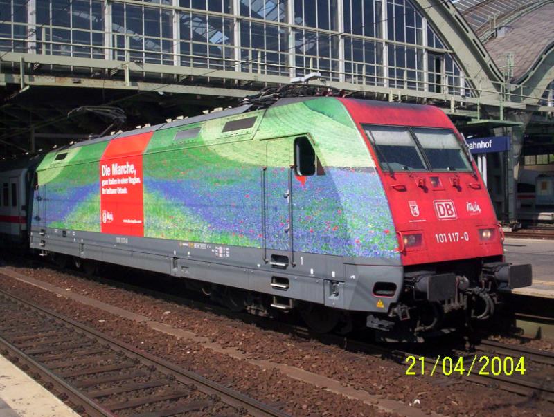 101 117-0 wartet am 21.04.2004 auf Abfahrt in Berlin Ostbahnhof