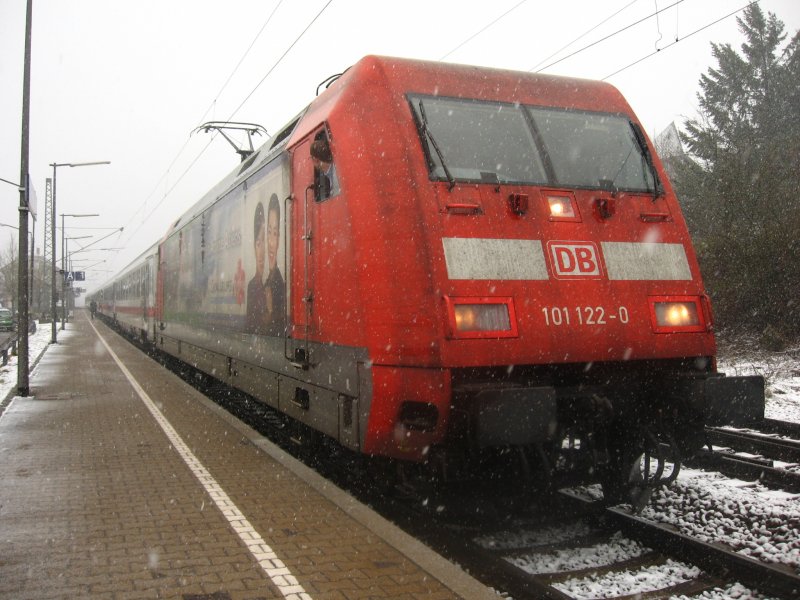 101 122-0  China Airlines  mit dem IC 2006 in ST.Georgen/Schwarzwald 8.12.07