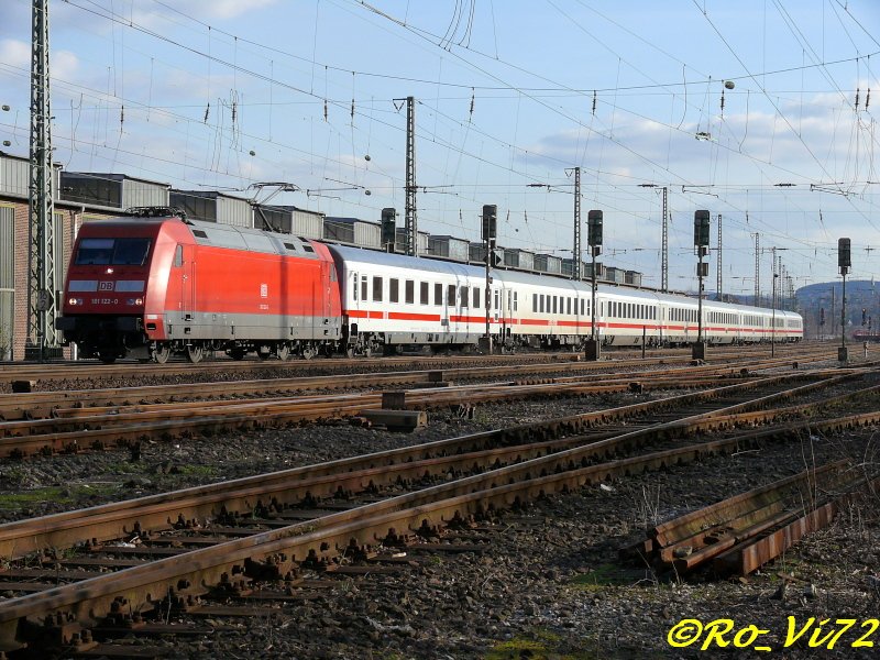 101 122-0 mit unbekannten IC. Witten. 05.03.2008.