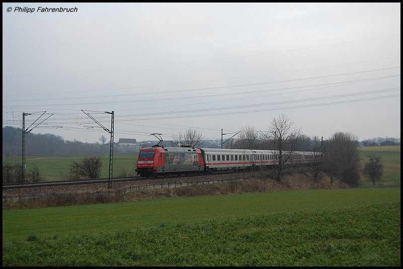 101 122-0 schiebt am 21.11.07 IC 2069 von Karlsruhe Hbf nach Nrnberg Hbf, aufgenommen bei Aalen-Oberalfingen.