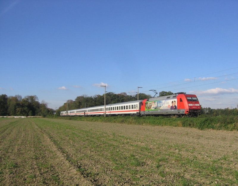 101 122  China Airlines/Taiwan  zieht am 21.10.2007 den IC 2115 nach Stuttgart sdlich des Bf Brhl.