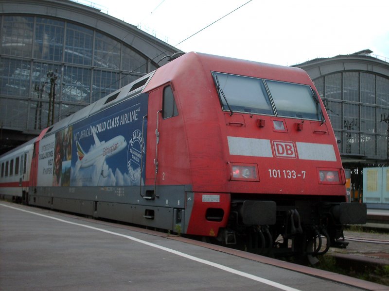 101 133-7 schob am 04.08.2007 den IC 2037 von Norddeich Mole nach Leipzig Hbf.(Leipzig Hbf)