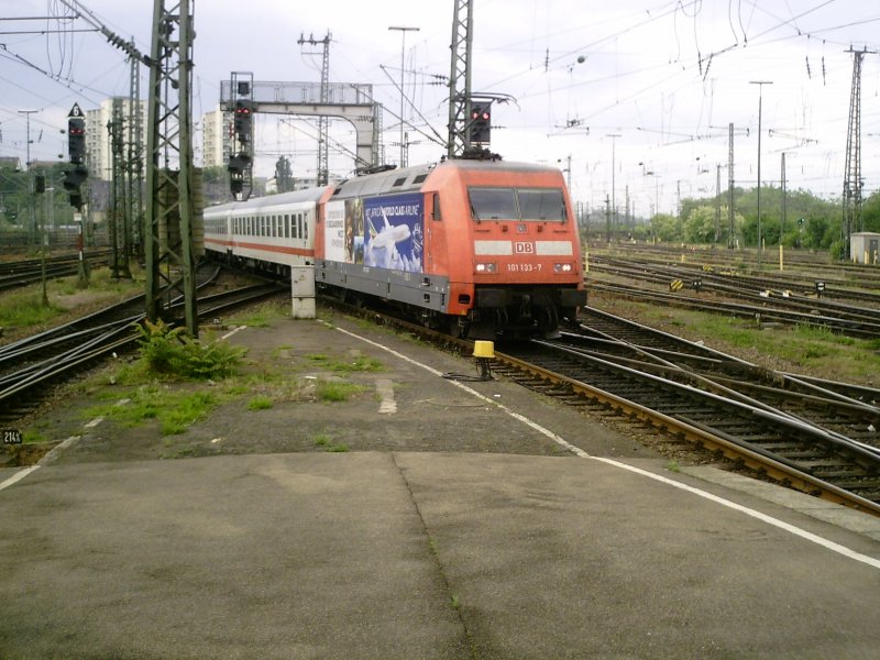 101 133 Ethopian Airlines verlsst am 05.05.2007 mit IC 2112 nach Hamburg-Altona Stuttgart Hbf.