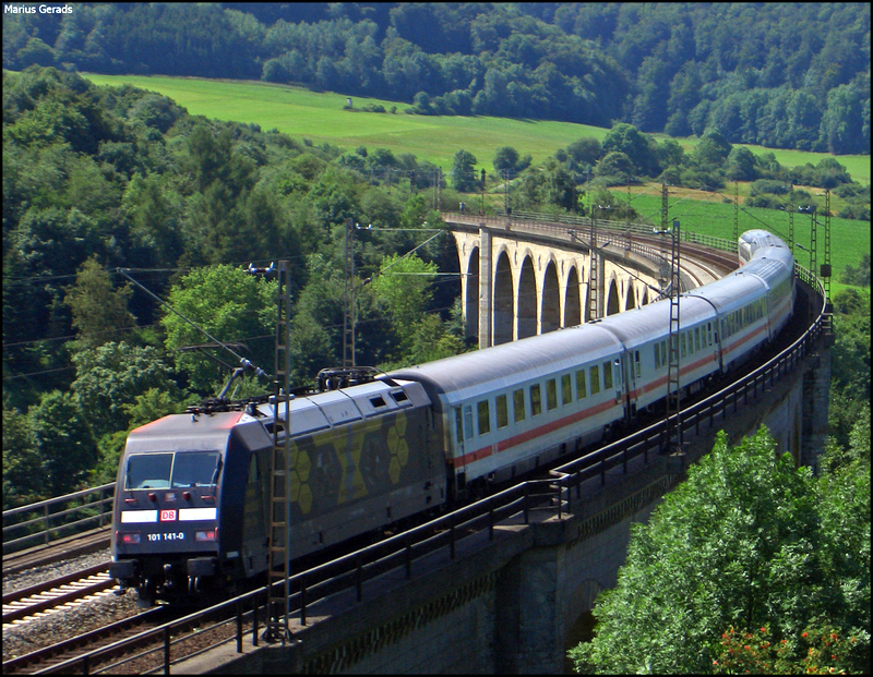 101 141 mit dem IC2154 nach Dsseldorf auf dem Altenbekener Viadukt 21.7.2009