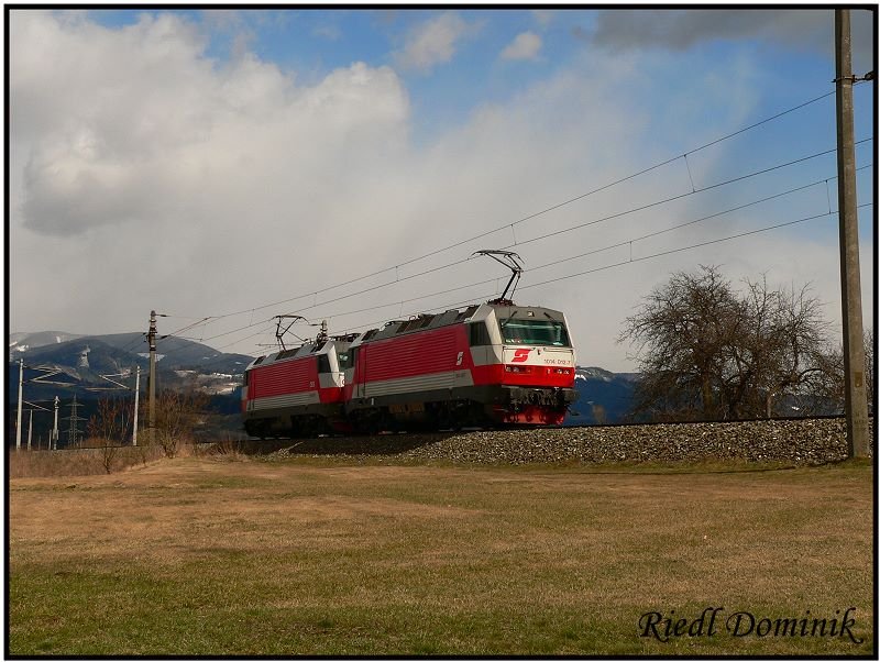 1014 010 und 012 kommen von Wien und werden in krze das Einfahrtssignal des Bahnhofs Knittelfeld passieren. 25.03.2008