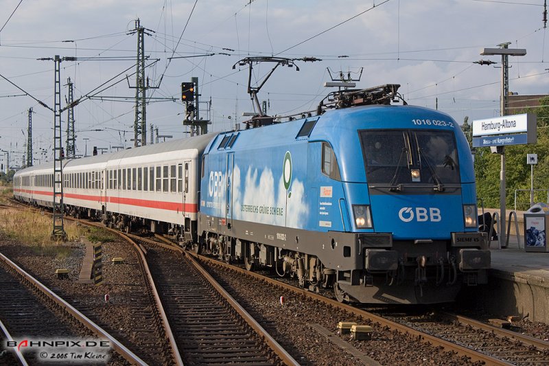 1016 023 am 13.07.2008 in Hamburg-Altona. www.bahnpix.de