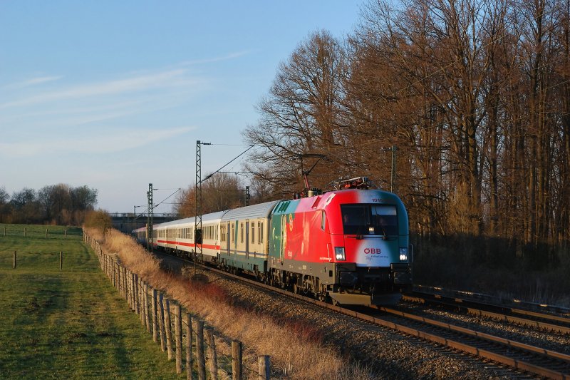 1016 025 (EM - Portugal) mit EC 189 vor Gro�karolinenfeld (28.03.2008)