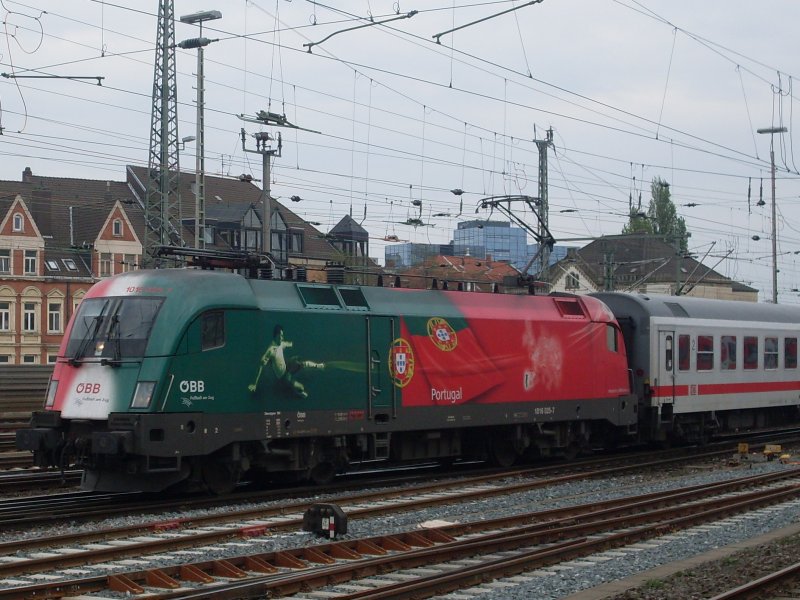1016 025 mit dem IC 2082(Knigsee) Von Berchtesgarden nach Hamburg Altona in Hannover HBF am 18.04.2009 