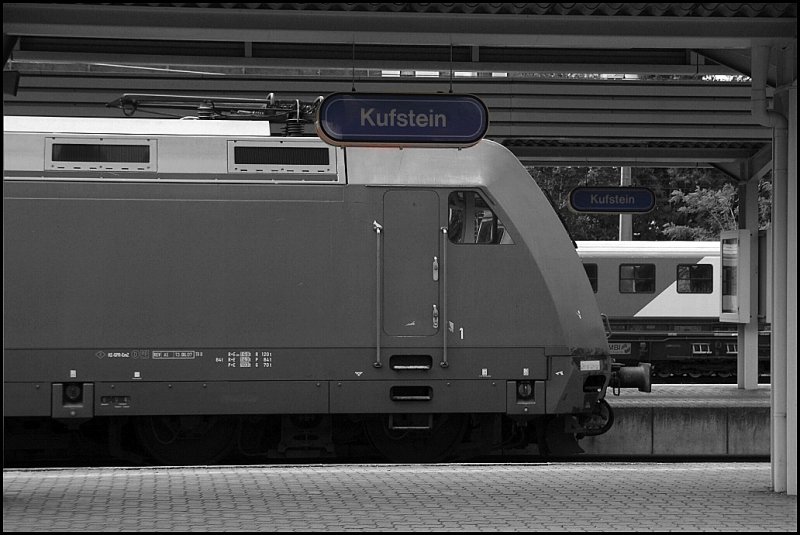101er sind nun ffters in Kufstein anzutreffen. Haben sie doch einige Umlufe von den 1x16er bernommen und kommen daher tglich auf die Inntal- und Brennerstrecke zum Einsatz. (02.08.2009)