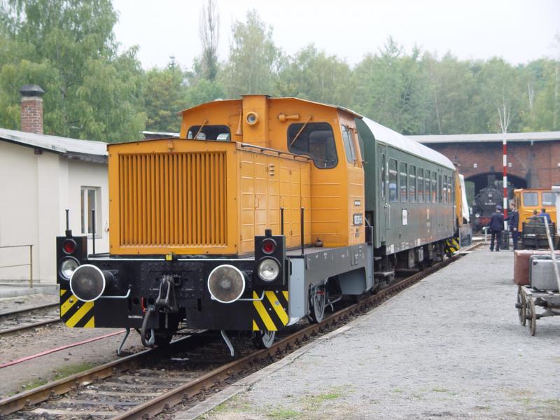 102 251-6 am 14.09.2003 im Bw Schwarzenberg