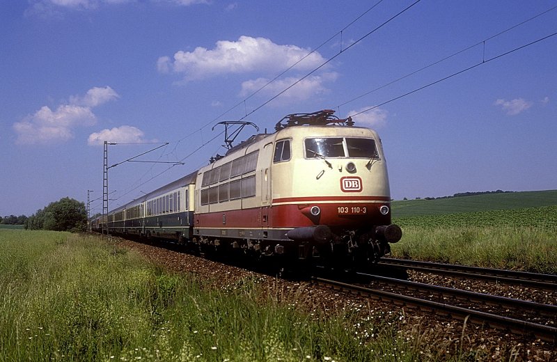 103  110  bei Ensingen  27.05.90
