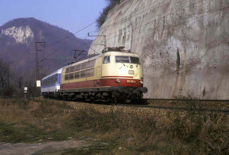 103 119  Geislinger Steige  27.02.92